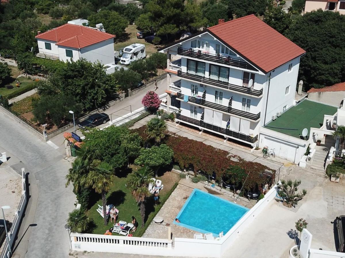 Apartments And Rooms Bozena Vodice Luaran gambar