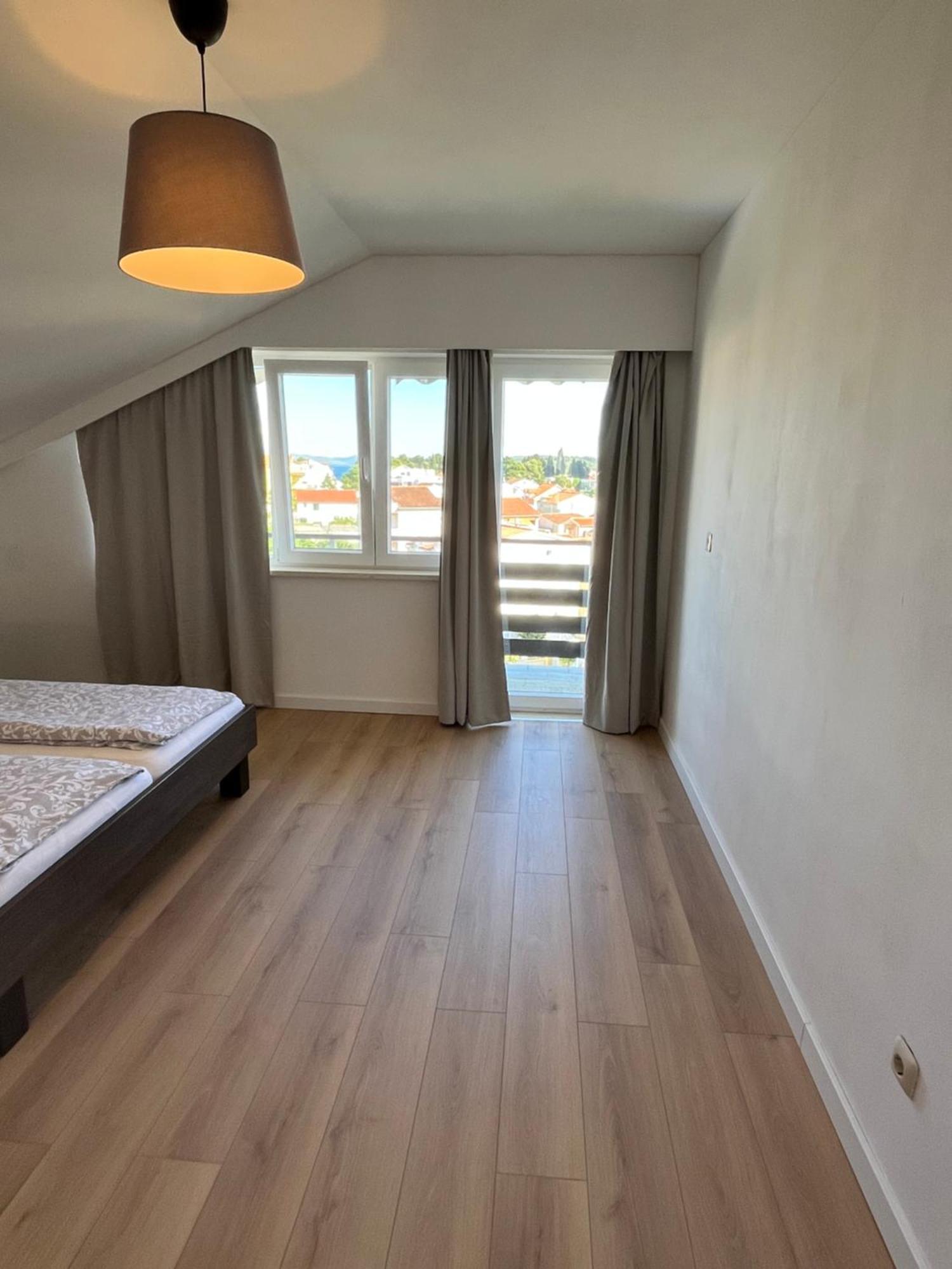 Apartments And Rooms Bozena Vodice Luaran gambar