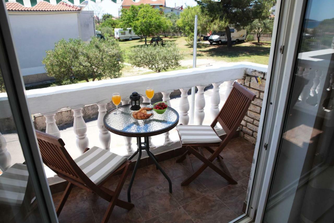 Apartments And Rooms Bozena Vodice Luaran gambar