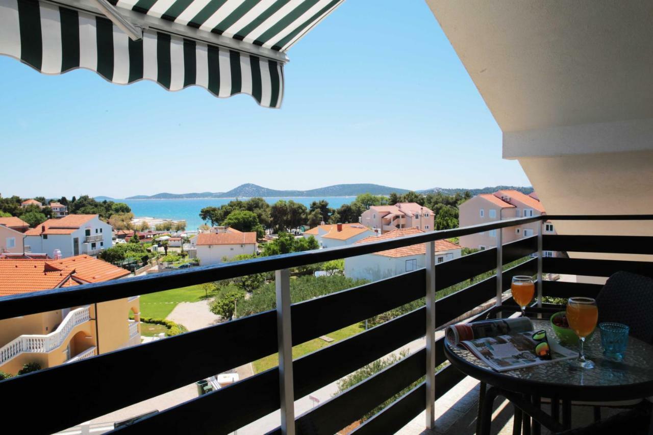 Apartments And Rooms Bozena Vodice Luaran gambar